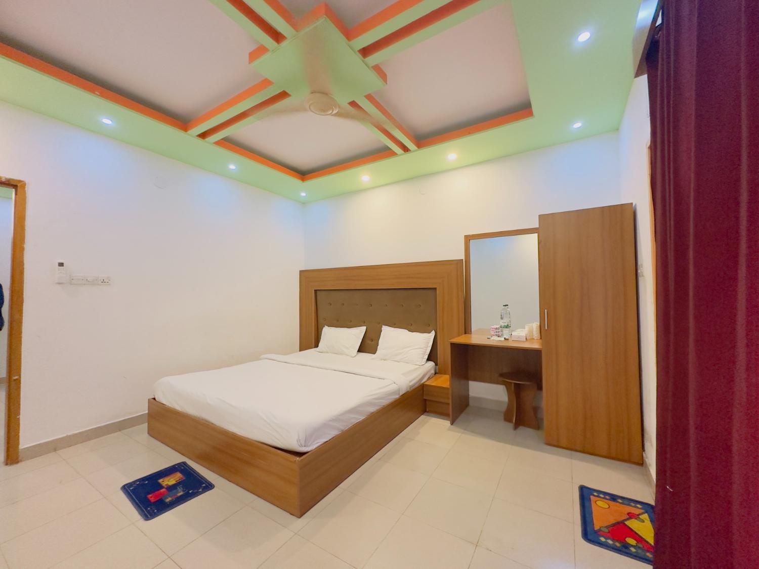 Honeymoon Suite