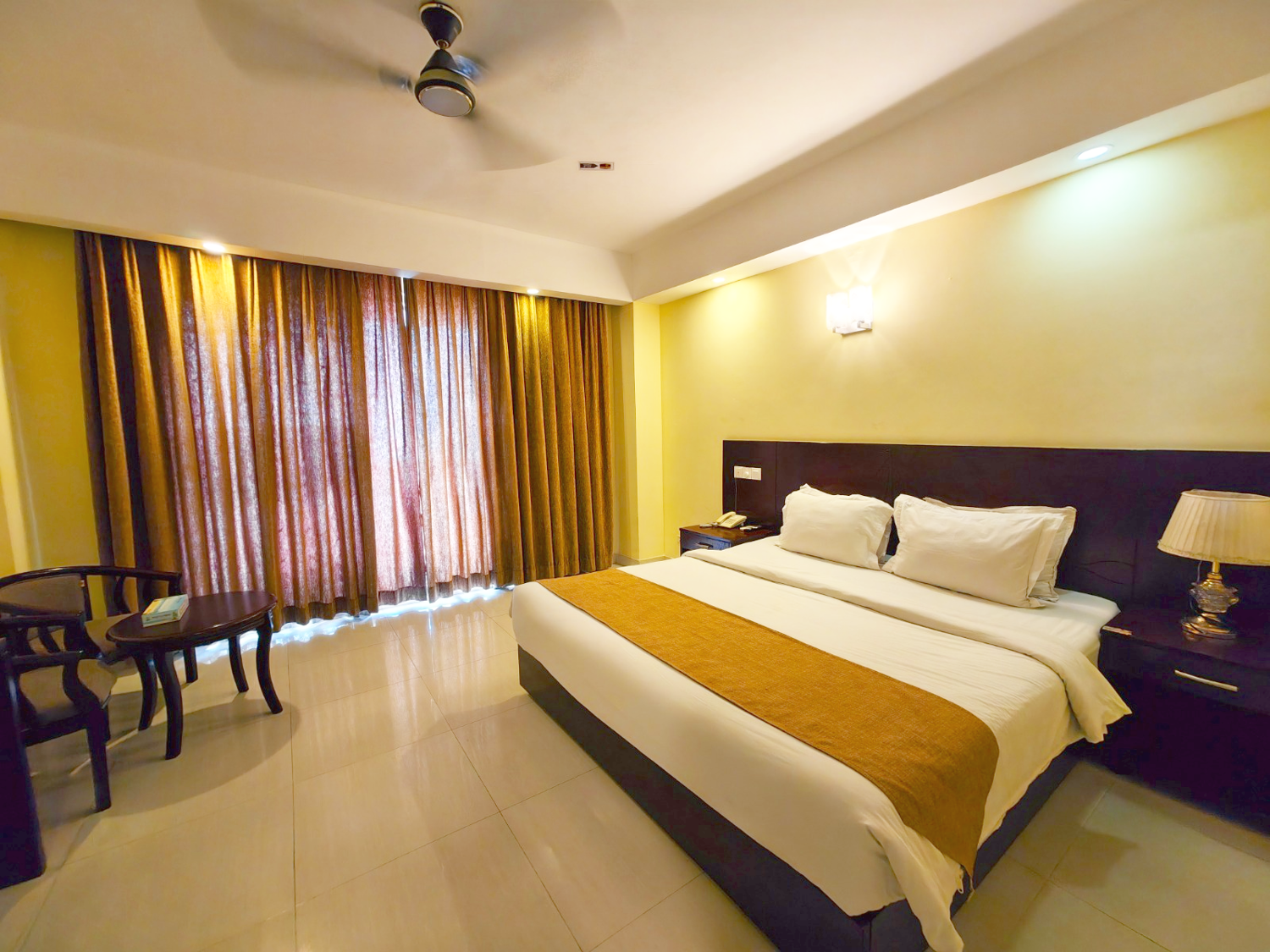 Premier Double King with Balcony (Higher Floor)