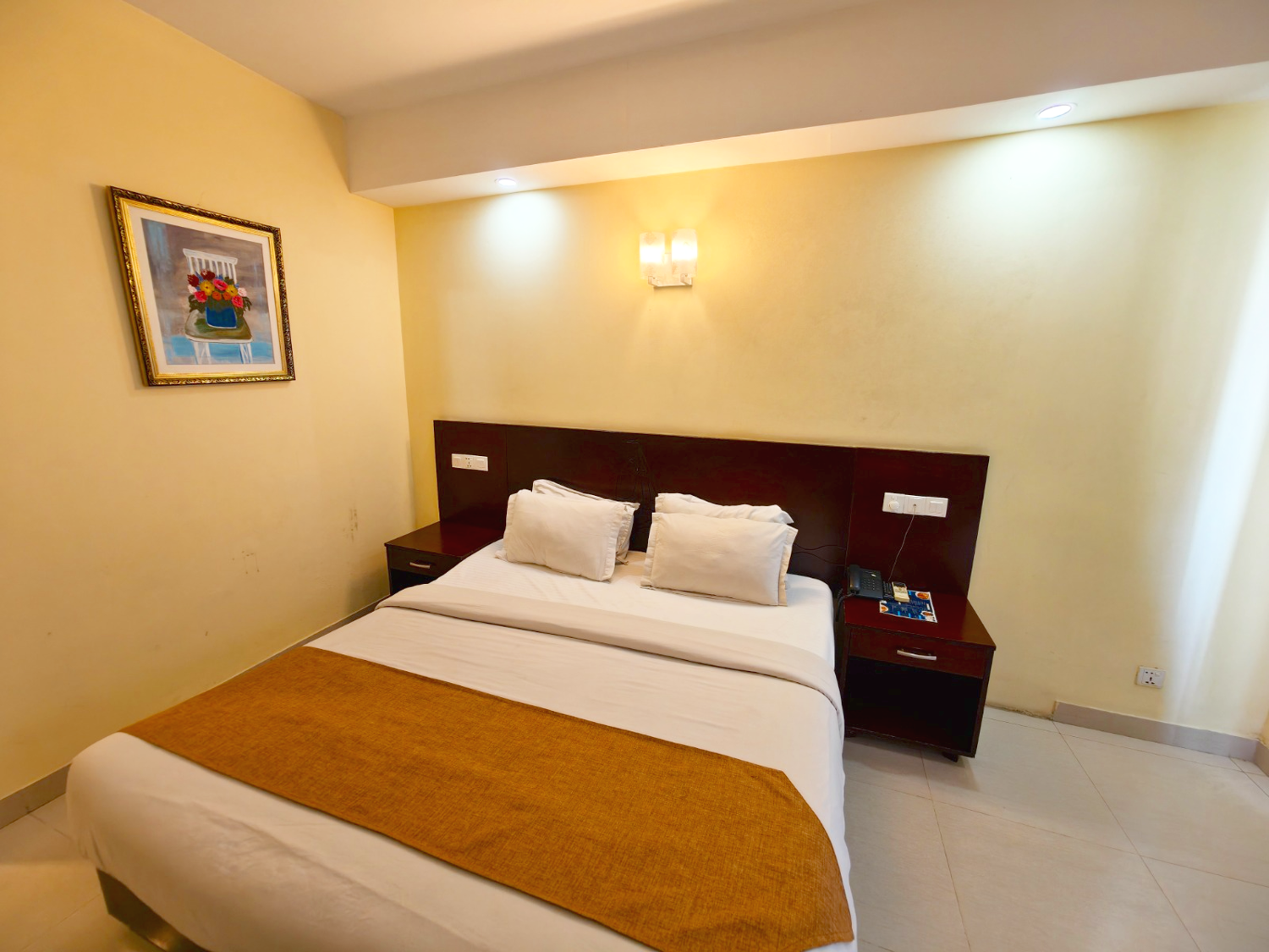 Deluxe Double King with Balcony