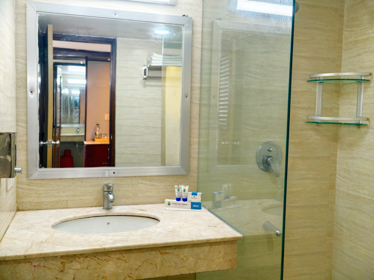 Premier Double King with Balcony (Higher Floor)