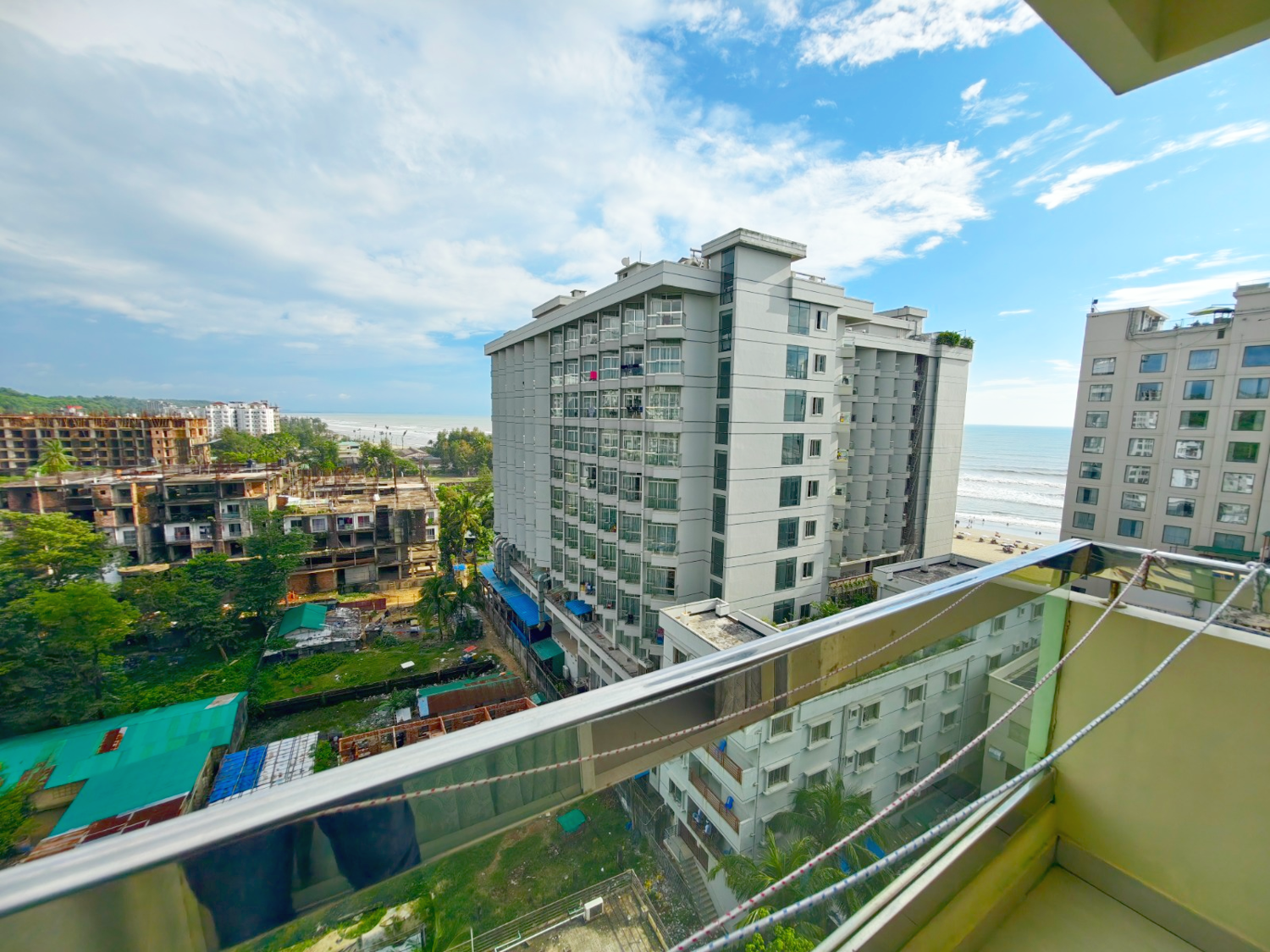 Premier Double King with Balcony (Higher Floor)