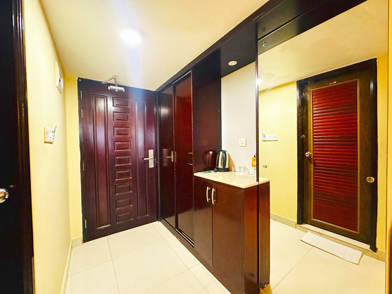 Premier Double King with Balcony (Higher Floor)