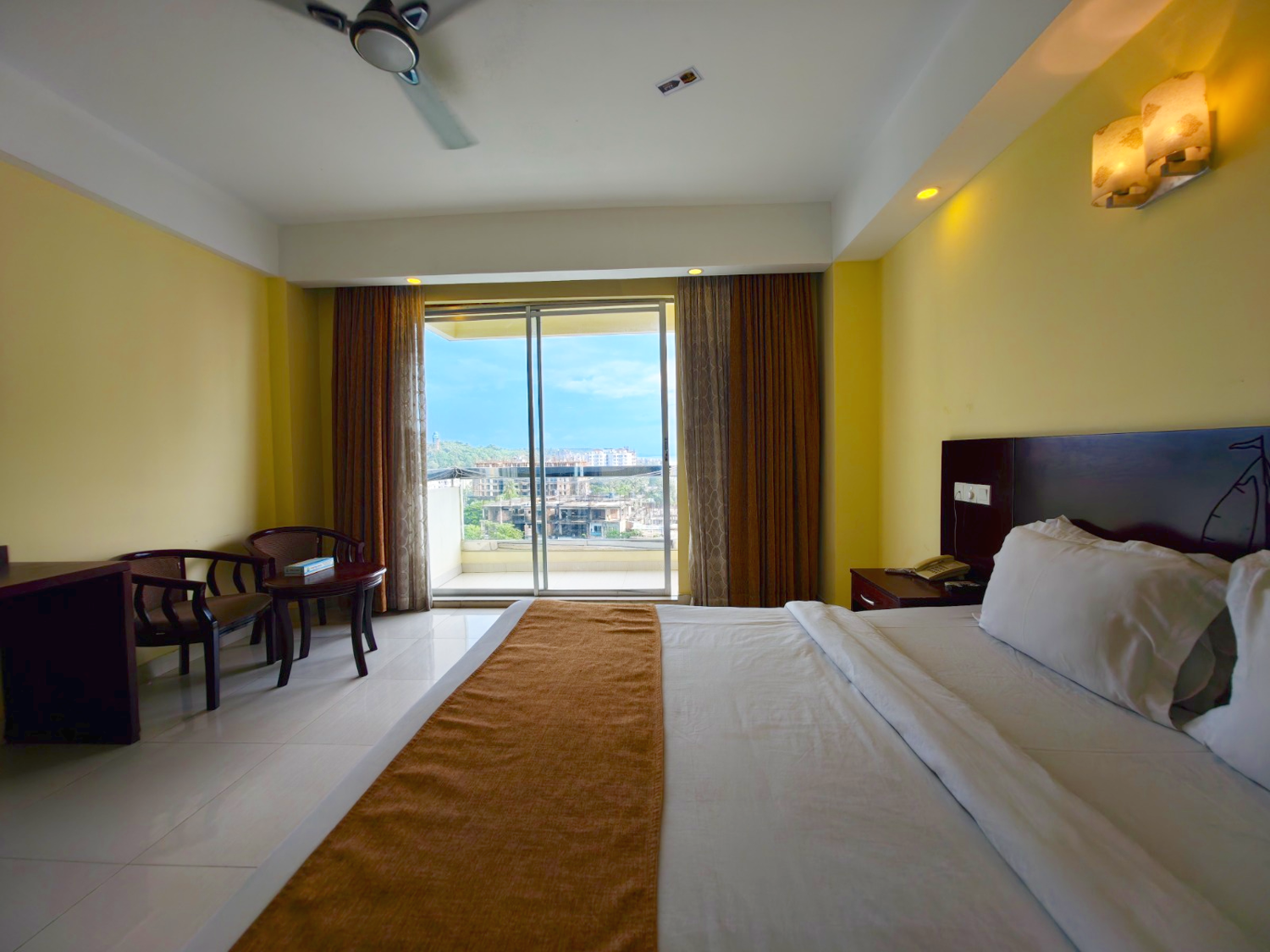 Premier Double King with Balcony (Higher Floor)